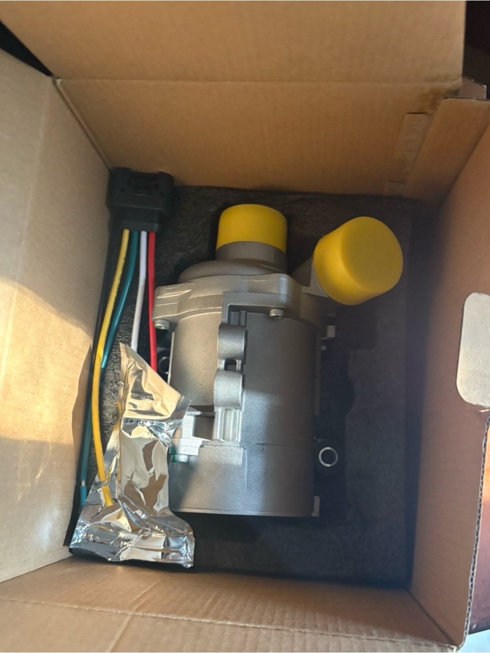 & Other Stories Silver Automotive Electric Pump with Yellow Caps For Bwm